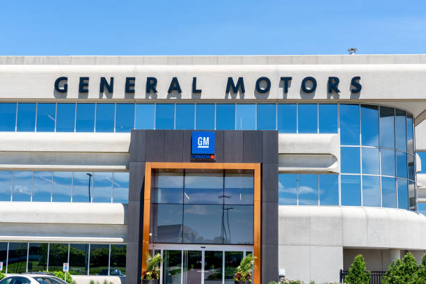 How many change managers are at General Motors